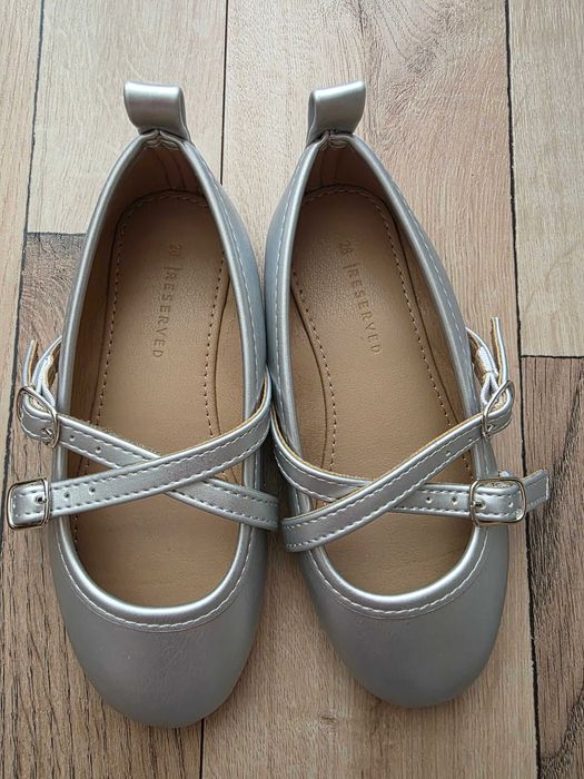 Детски обувки тип пантофки сребристи