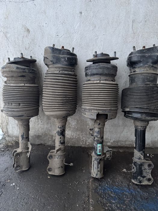 Продам пневмаподвеску и компресор насос