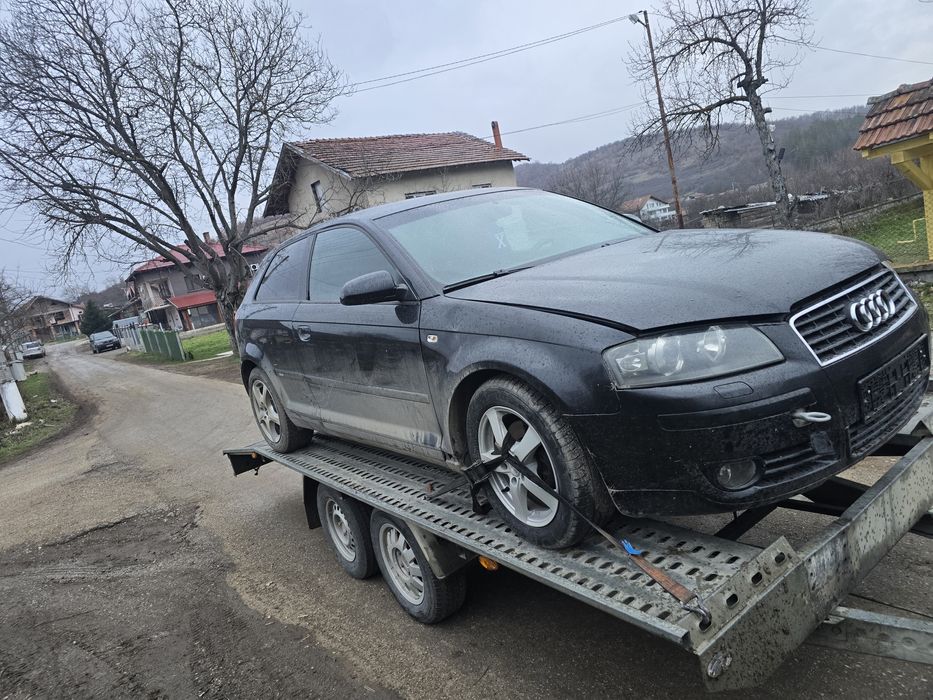 AUDI a3  На чсти 2.0  дизел