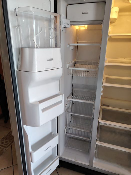 Хладилник Whirlpool тип американски