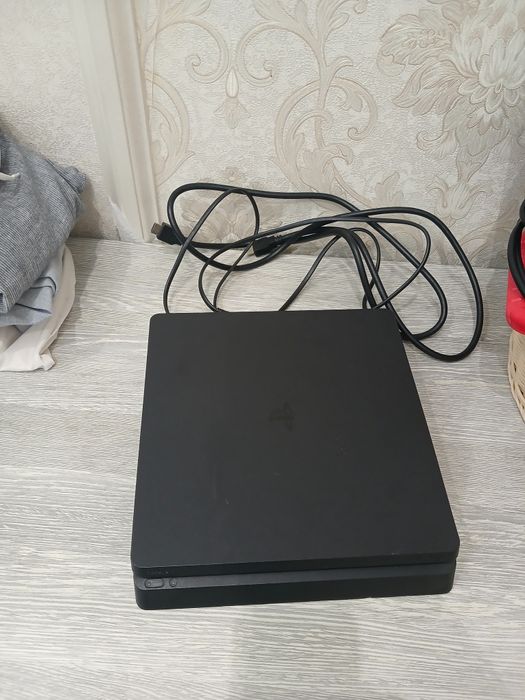 Play pls 4 slim 500gb