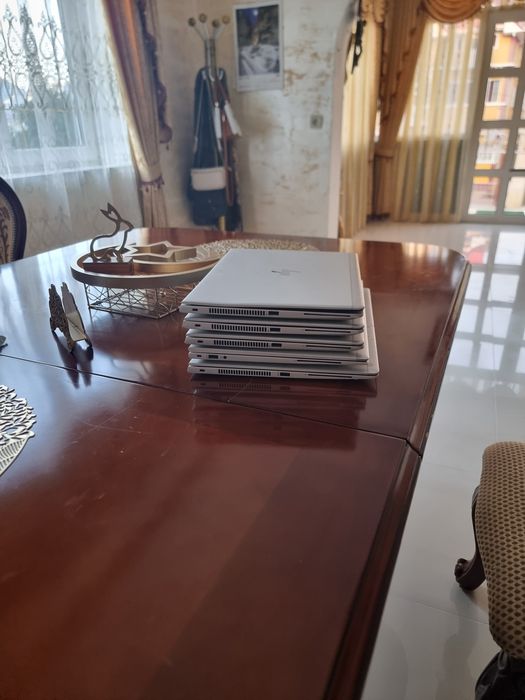 Set lot laptop bussines hp elite book 830 g6 850 g6 855 g8 
​Este un laptop pentru clasa bussines

Preturile incep de la 1000 ron