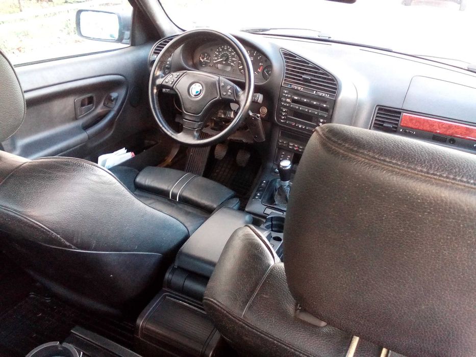 Части за БМВ Е36