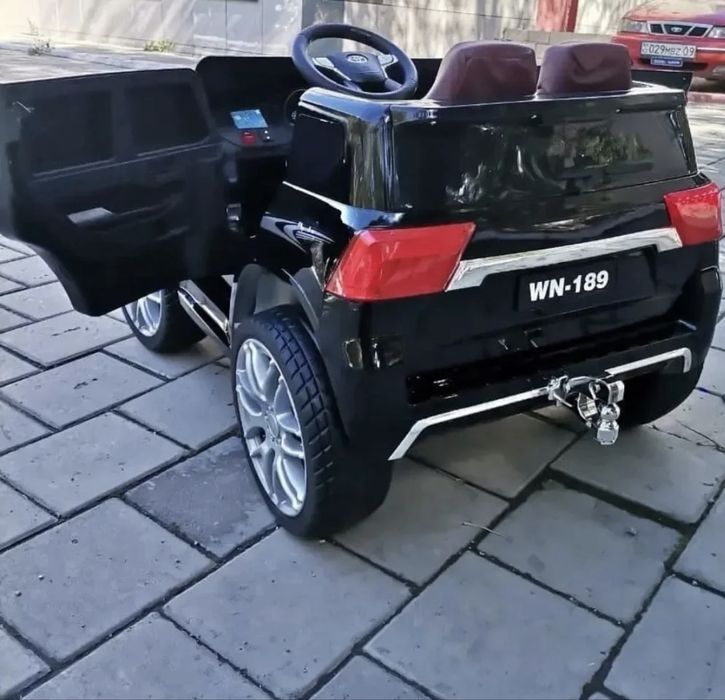 Детская машина land cruiser prada