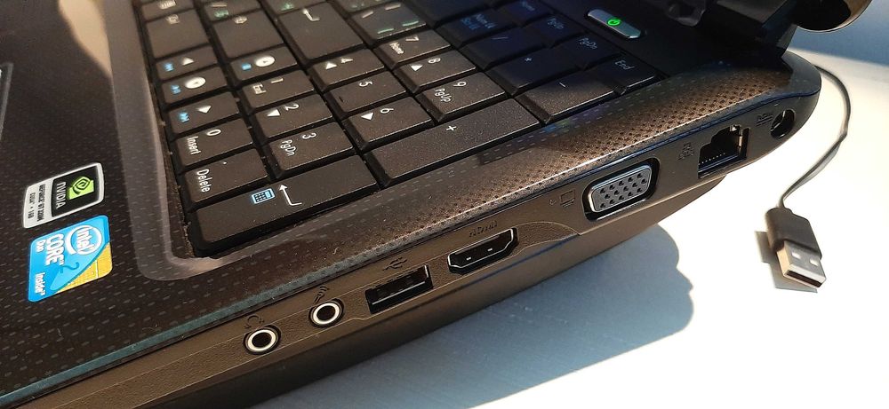 ASUS K50ID (Core 2 Duo / NVIDIA GT 320M / 500GB) + Оригинално зарядно