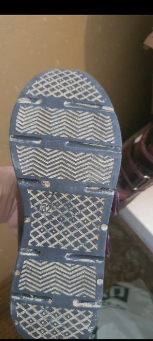 ботинки и кроссовки на 7-10 лет