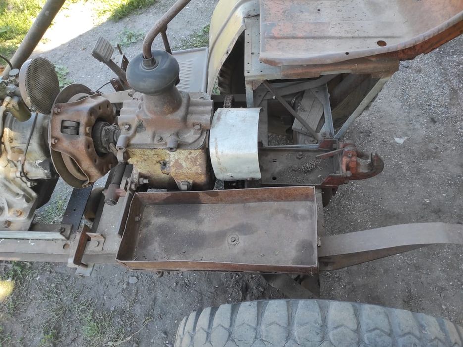 Продам минитрактор можно по частям