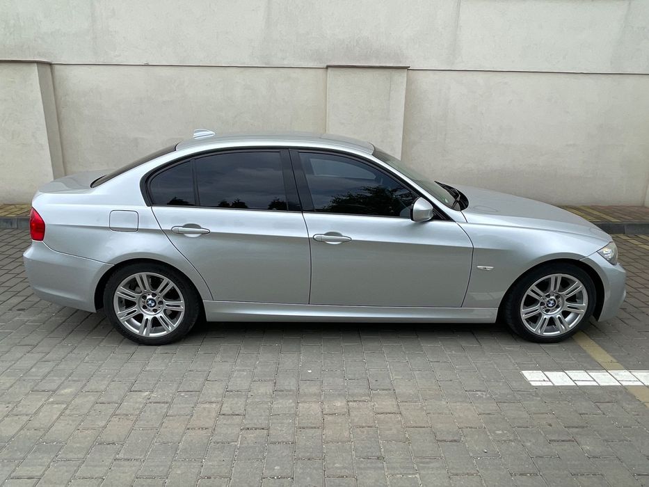 BMW Seria 3 Primul proprietar in Romania, impecabila, istoric km in reteaua BMW