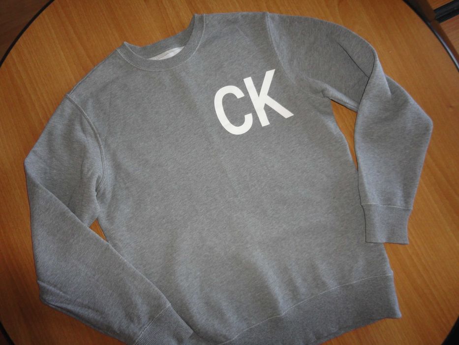 Calvin Klein/S/оригинален суитшърт