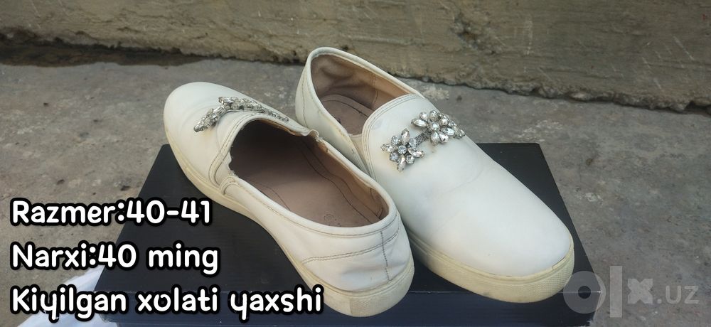 Jami 7 ta ayollar oyoq kiyimlari sotiladi