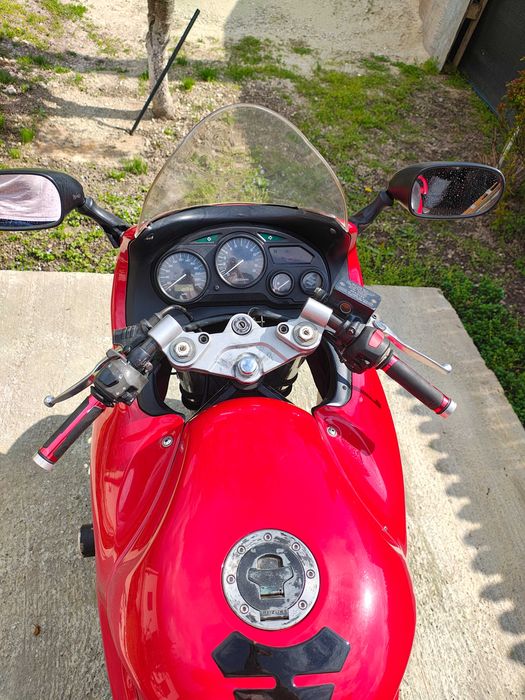 Suzuki Katana GSXF 600 - fara acte, doar pentru piese