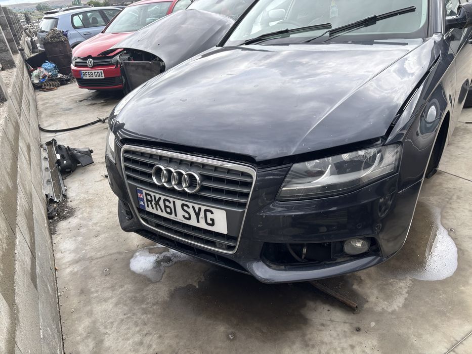Dezmembrez Audi A4 B8 2.0 TDI Cod Motor CJCB
