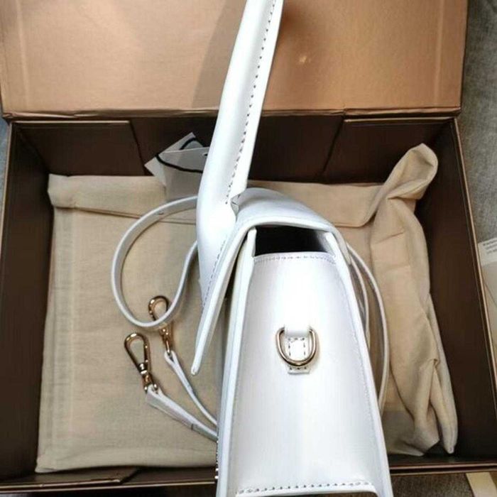 Geanta Jacquemus Le Chiquito Alba din Piele Naturala