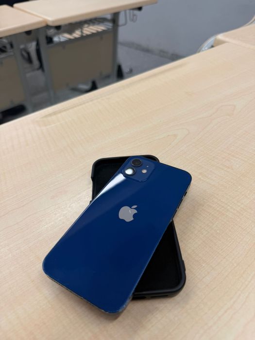 Vand iphone 12 5g 128gb