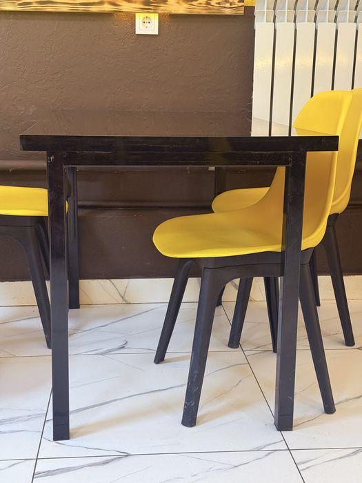 Продам стол 120на60