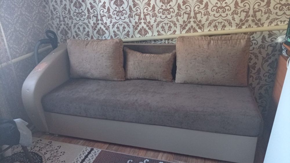 Продам диван в отличном состоянии