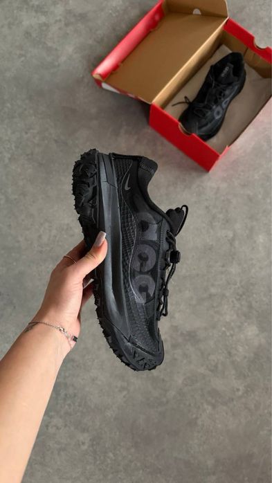 Acg MOUNTAIN Fly 2 Low “Triple Black”