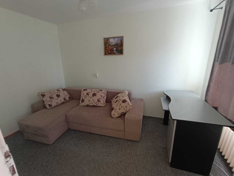 Apartament cu 3 camere de vânzare în cartierul Revoluției