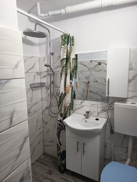 Închiriez garsoniera confort 1, zona Grădiște Arad,et.1