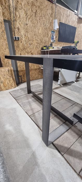 Масивна стъклена маса