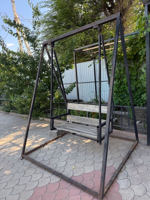 Продам качели срочно!