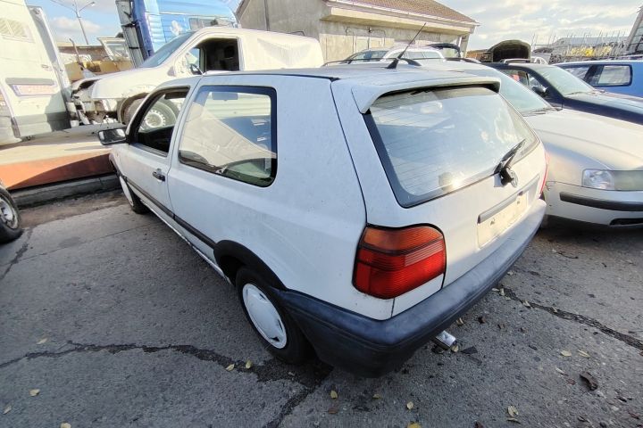 Bara spate Volkswagen VW Golf 1995 1.4 4MT (60 hp)