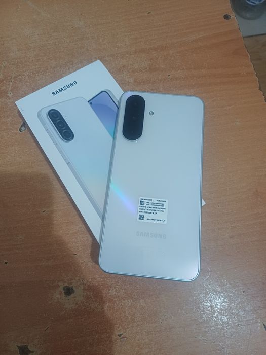 Самсунг А36 5G продам почти новый