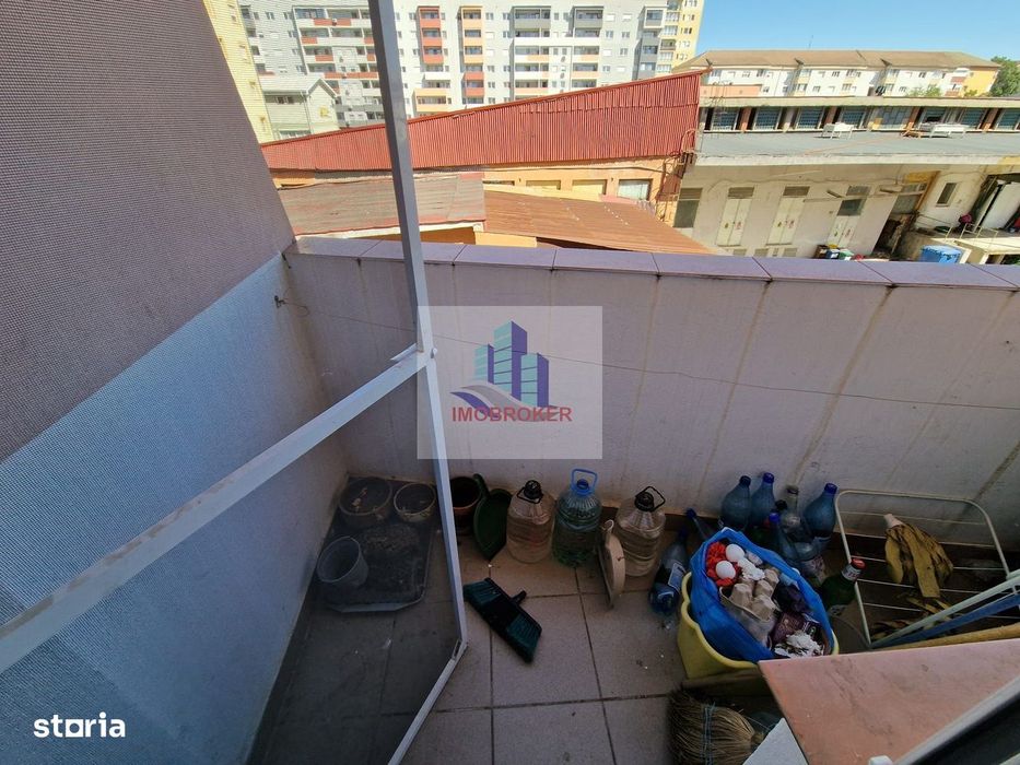 Apartament cu 1camera de vanzare, cu centrala proprie pe gaz in Iosia.
