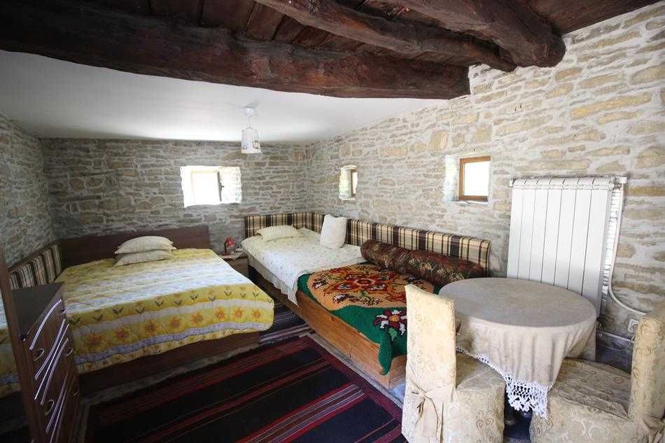 13451 -Истинско Бижу