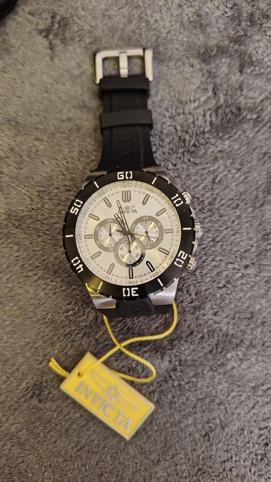 Часовник INVICTA