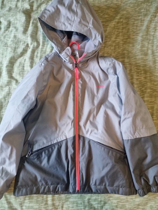 Детски якета 10лв. За брой