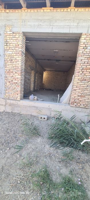 Nedastroyni uchastok sotiladi juda mustahkam juda qulay lakatsiya