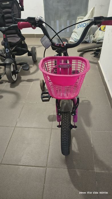 Bicicletă copii RICH 14" roz, cu roți ajutătoare și coș