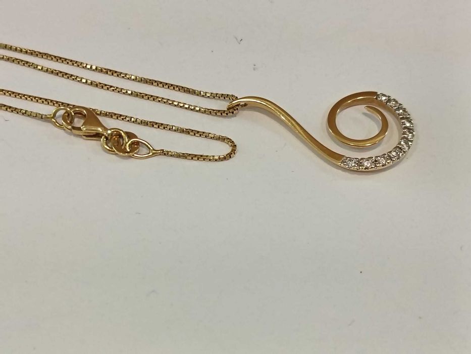 (AG41) Colier aur, 18k B8222 Certificat de garantie