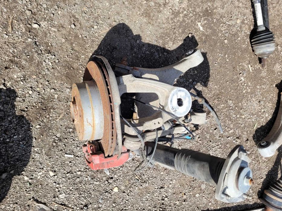 Окачване задно ляво за BMW X6 E72