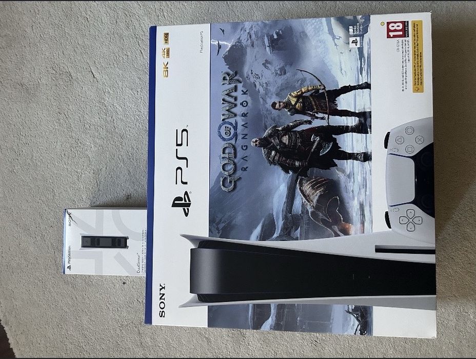 PS5 editie God Of War,cu disc si jocuri incluse in pret