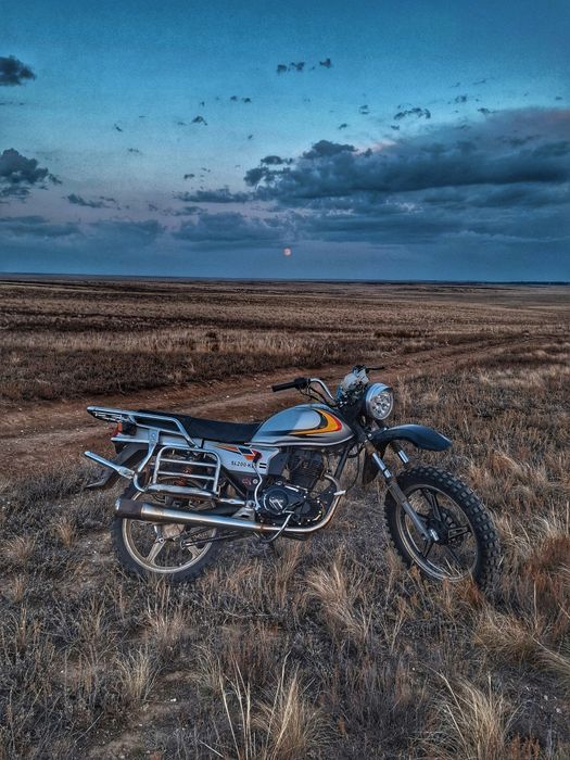 Мотоцикл 200 куб