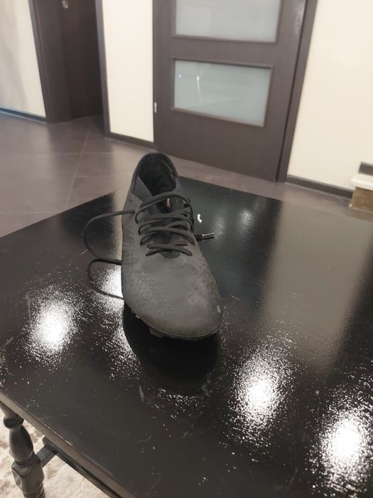 Футболни обувки Адидас