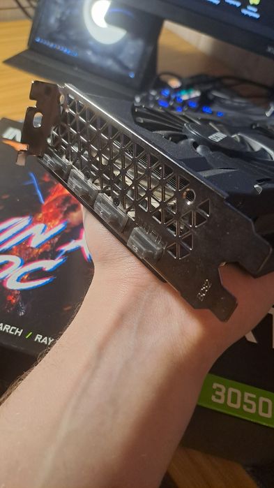 Видеокарта 3050 8gb inno3d
