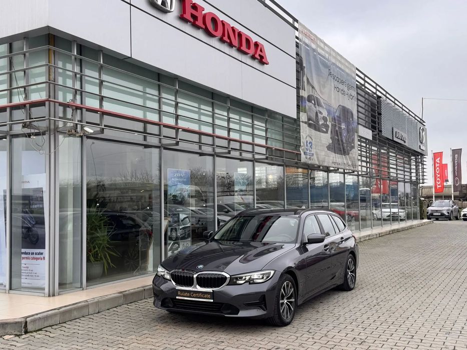 BMW Seria 3 BMW SERIA 3 2.0 320xd 190CP Sport Line Shadow xDrive