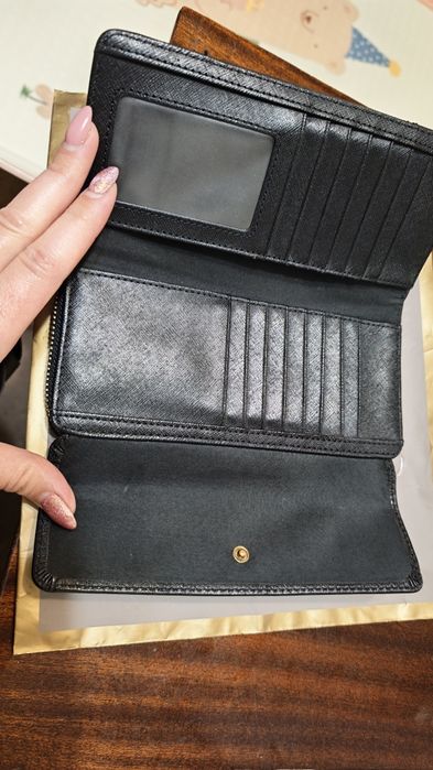 Дамски портфейл Fossil, дамско портмоне
