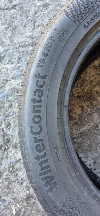 4 anvelope iarna Continental 255/50/19.Pretul este pe bucata.