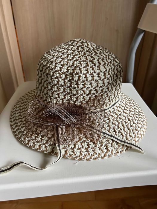 Лятна плажна шапка