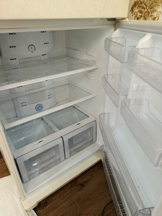 Samsung Xaladilnik.