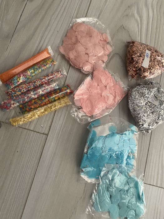 Продам шарики ленты насос и прочее