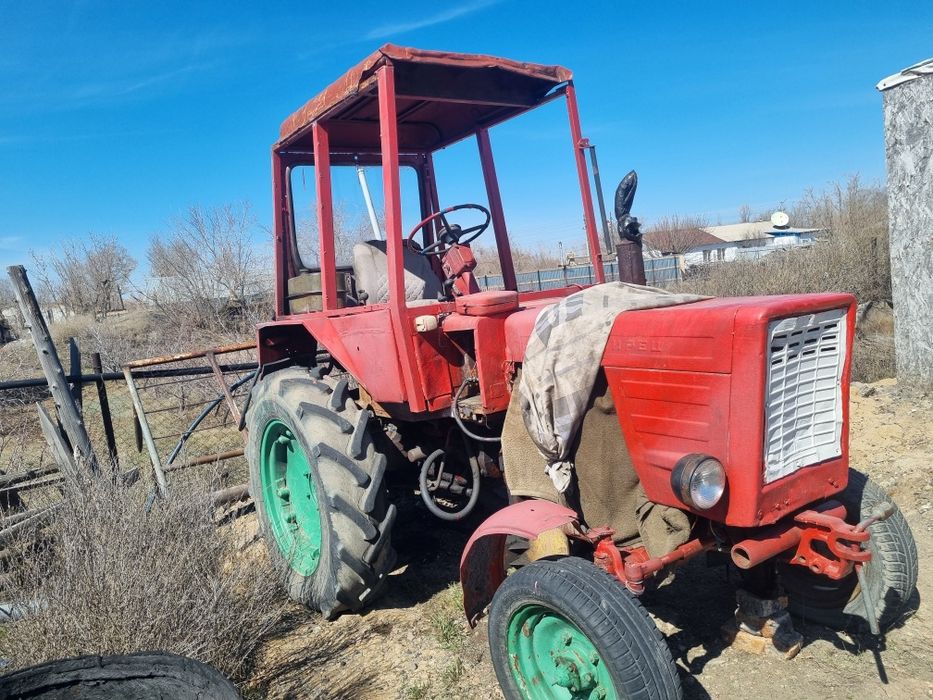 Продам 2 трактора