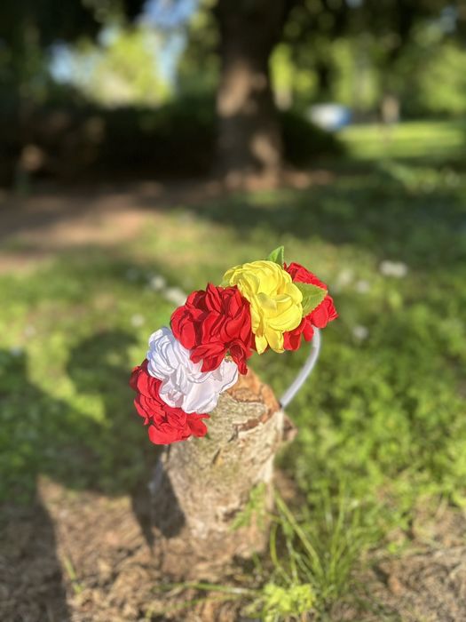 Диадема за коса с цветя/народни танци, лазарки/