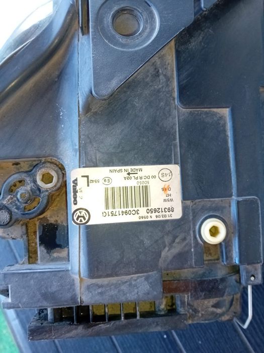 Far stânga passat b6 Bi-xenon adaptiv