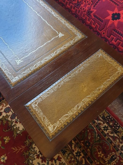 Vand măsuță veche