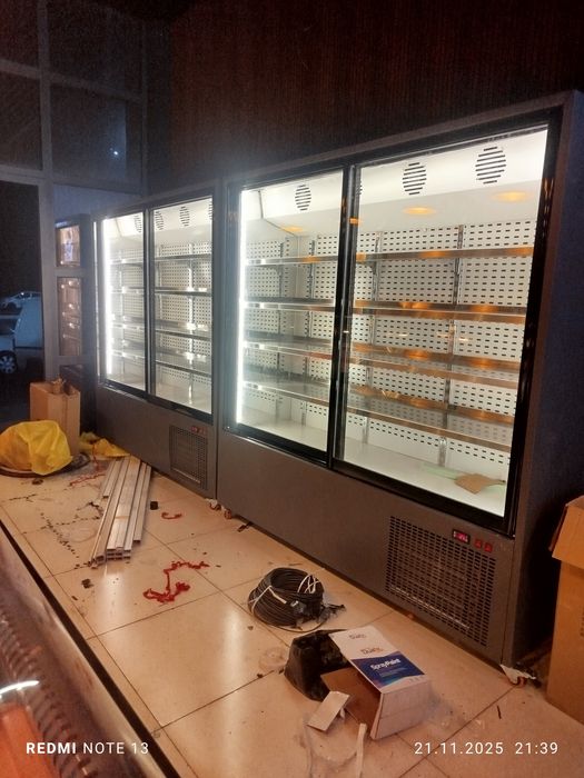 витрина холодильник
